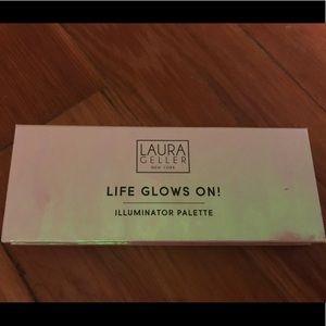 Laura Geller Life Glows On Illuminator Trio